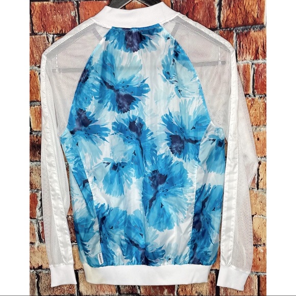 Fabletics Blue White Floral Mesh Sleeves Lightweight Atlanta Jacket Zip Medium - Picture 4 of 6